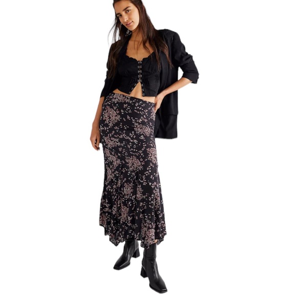 Free People Dresses & Skirts - 🌹NEW Free People Maxi Skirt